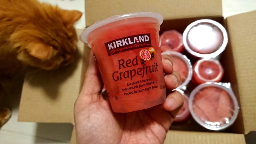 カークランド「グレープフルーツ・シラップづけ」は側面に商品名の印刷が。