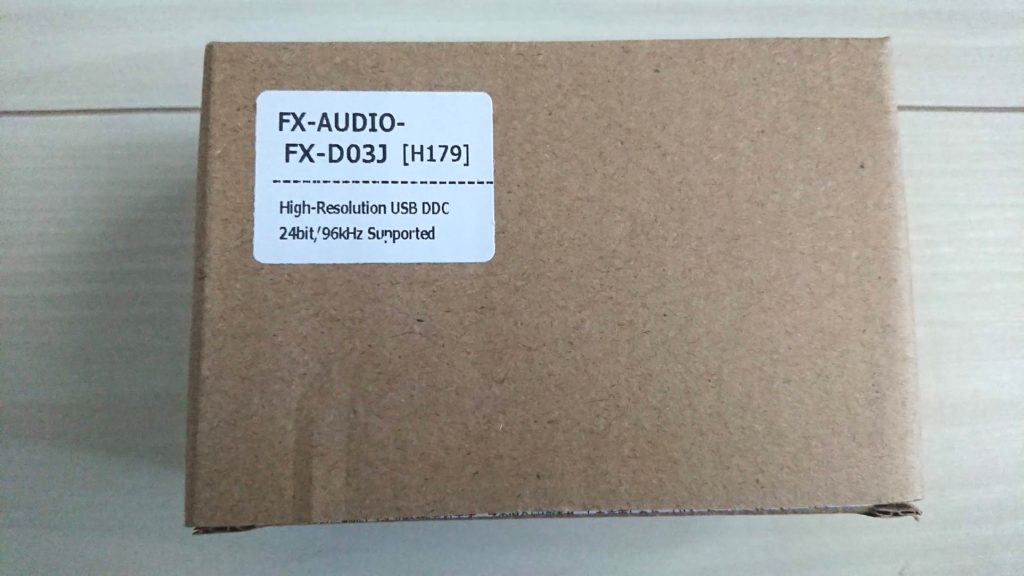 North Flat Japan「FX-AUDIO　FX-D03J」のパッケージはシンプル。